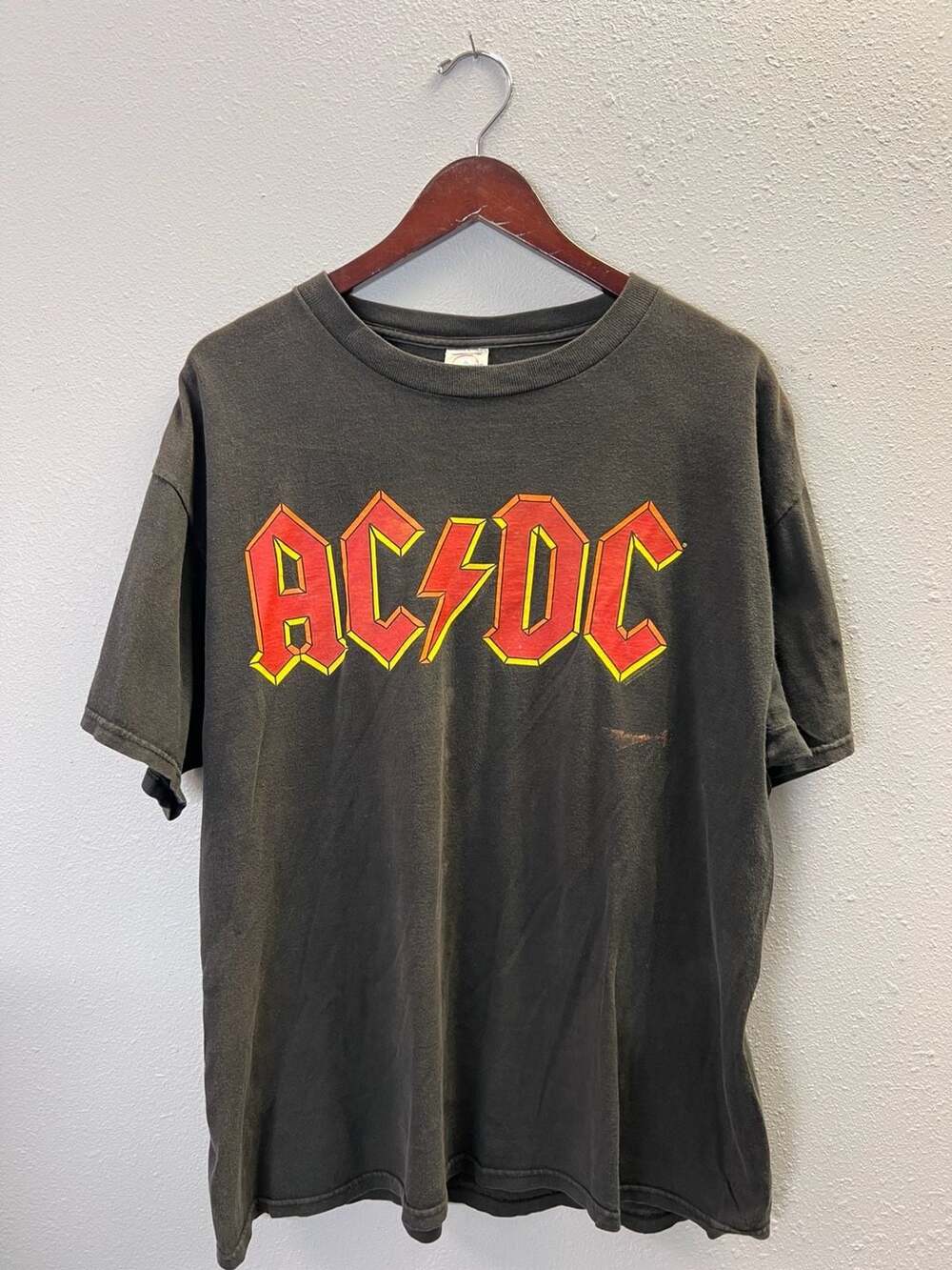 Vintage 2000 AC/DC Band Logo Graphic T-Shirt Delta Pro Weight XL Sun Faded 0430